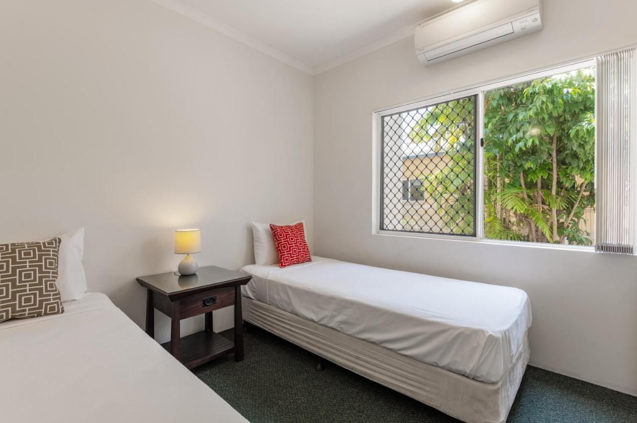Tropical Nites Holiday Townhouses Порт Дъглас Екстериор снимка