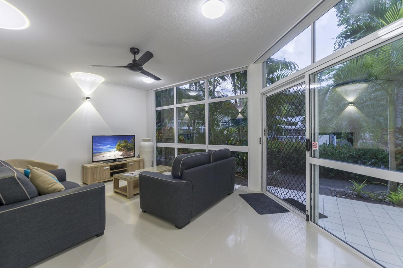 Tropical Nites Holiday Townhouses Порт Дъглас Екстериор снимка